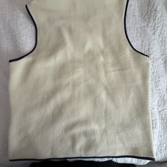 NWT Rhone Men's Cream and Navy blue Sherpa fleeceVest polartec xl - Picture 8 of 8